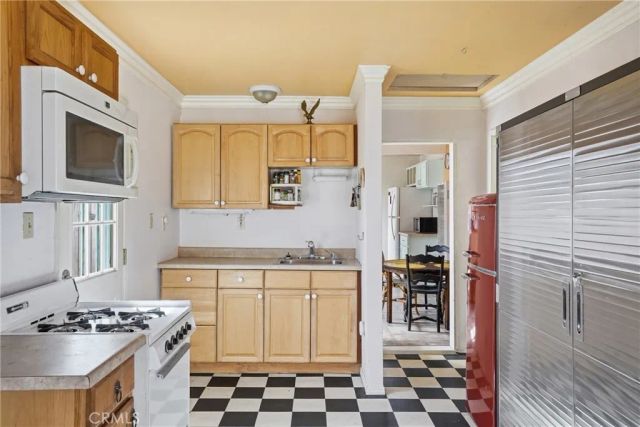 2271 Holden Avenue, Oceano, CA 93445