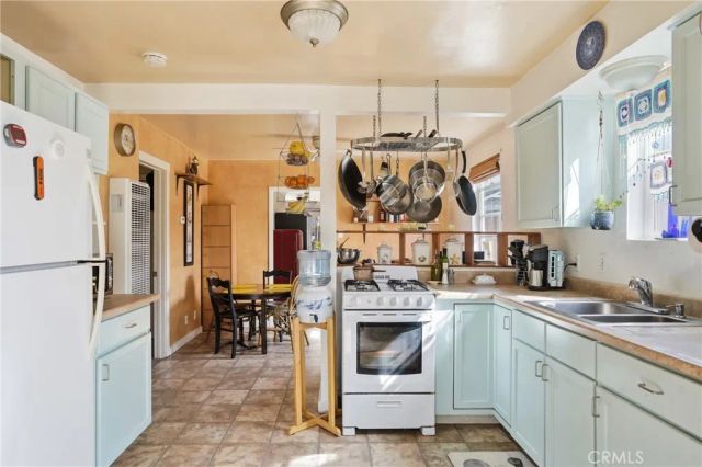 2271 Holden Avenue, Oceano, CA 93445