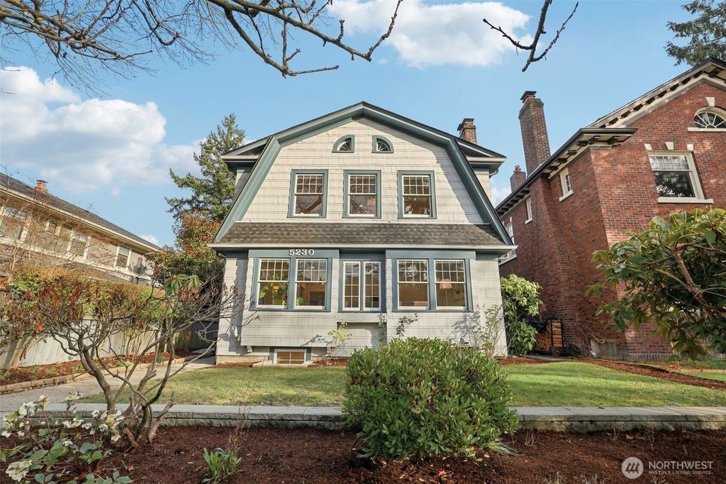 5230 16th Avenue NE, Seattle, WA 98105