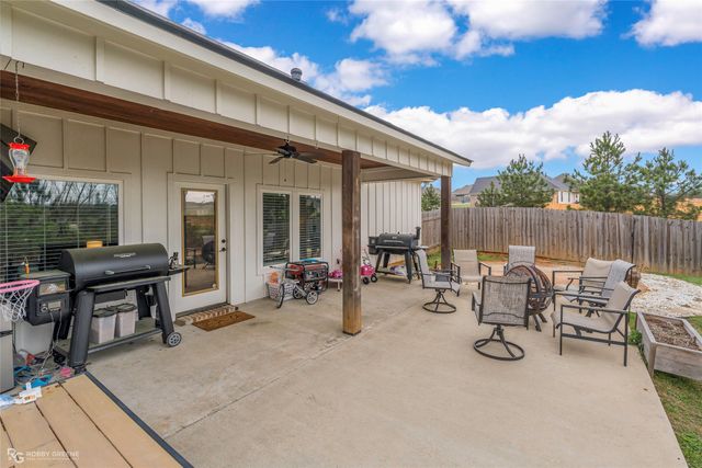 4553 Cherry Creek Road, Blanchard, LA 71107