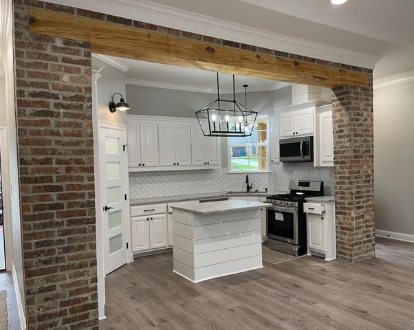 4553 Cherry Creek Road, Blanchard, LA 71107