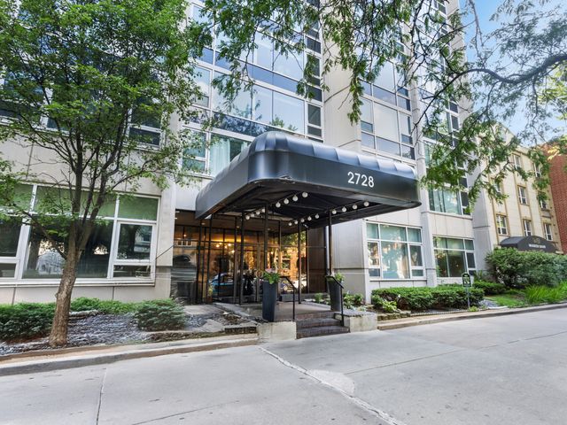 2728 N HAMPDEN Court 109, Chicago, IL 60614