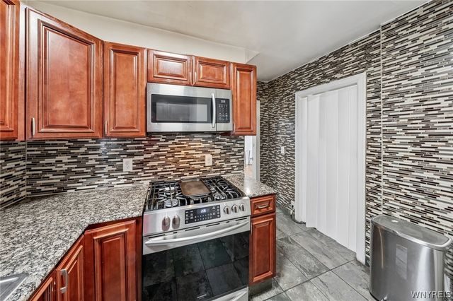 1425 Kenmore Avenue, Tonawanda, NY 14217