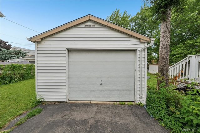 1425 Kenmore Avenue, Tonawanda, NY 14217