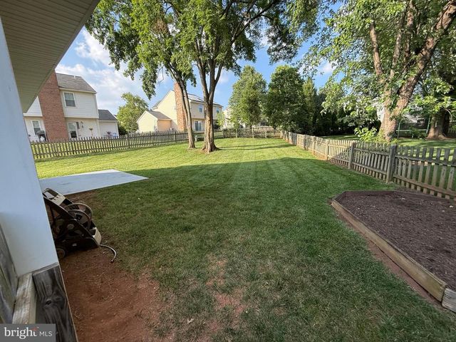 13146 LAZY GLEN CT, Herndon, VA 20171