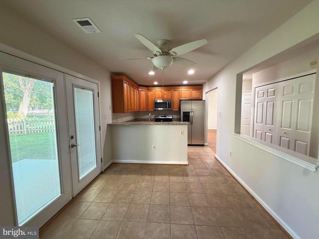 13146 LAZY GLEN CT, Herndon, VA 20171
