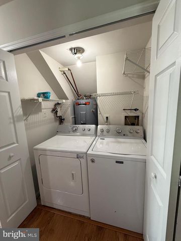 13146 LAZY GLEN CT, Herndon, VA 20171