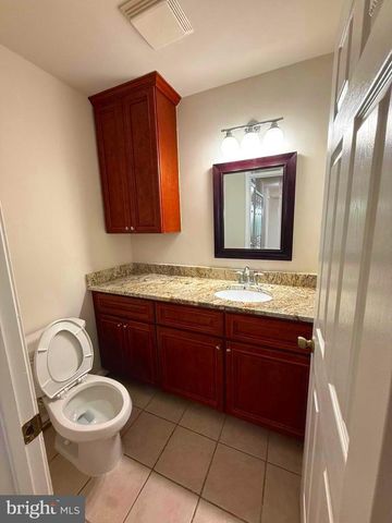 13146 LAZY GLEN CT, Herndon, VA 20171