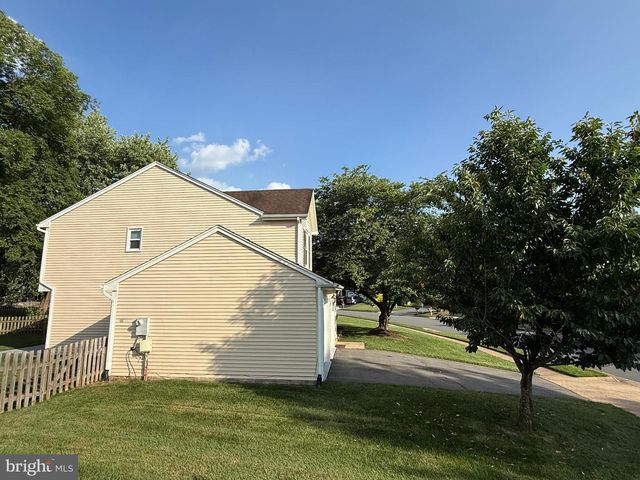 13146 LAZY GLEN CT, Herndon, VA 20171