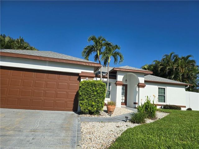 2136 SE 8th AVE, Cape Coral, FL 33990