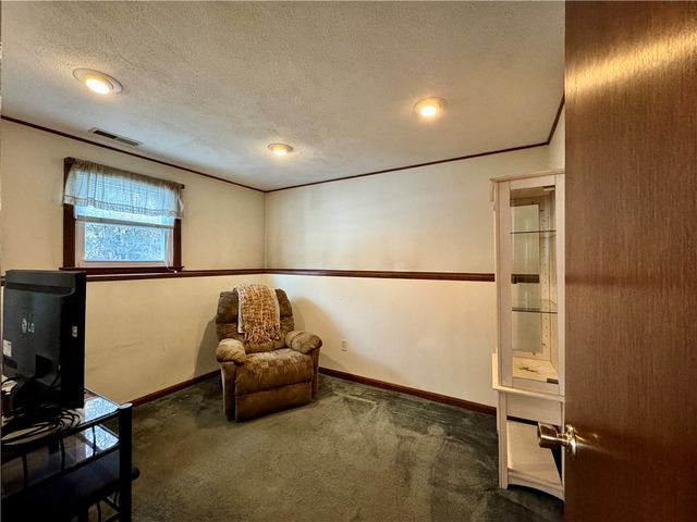 15 Palm Boulevard N, Warwick, RI 02888