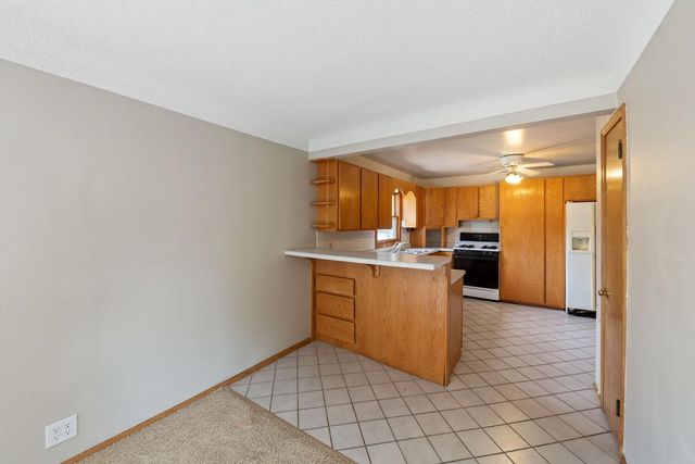 620 Callahan Place, Mendota Heights, MN 55118