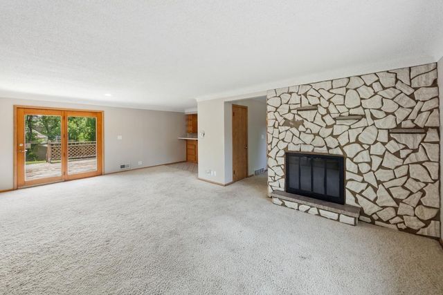 620 Callahan Place, Mendota Heights, MN 55118