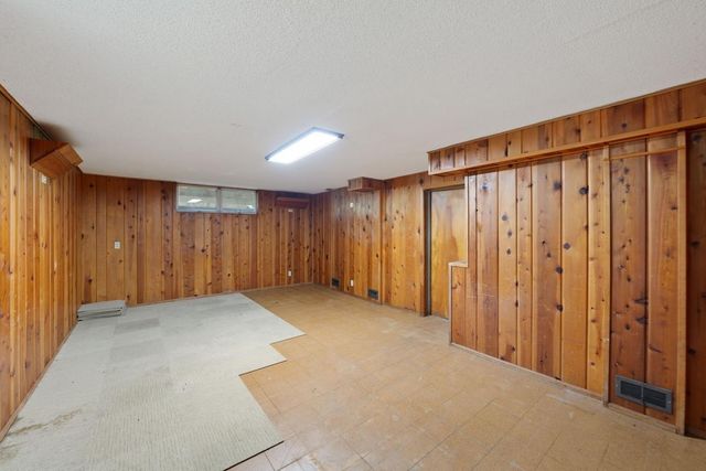 620 Callahan Place, Mendota Heights, MN 55118