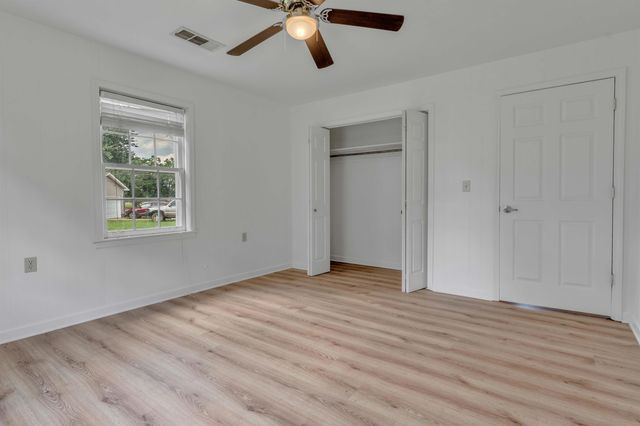 1745 DAWSON RD, Brighton, TN 38011