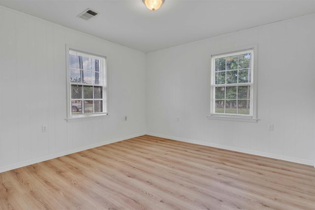 1745 DAWSON RD, Brighton, TN 38011