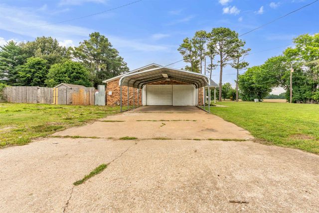 1745 DAWSON RD, Brighton, TN 38011