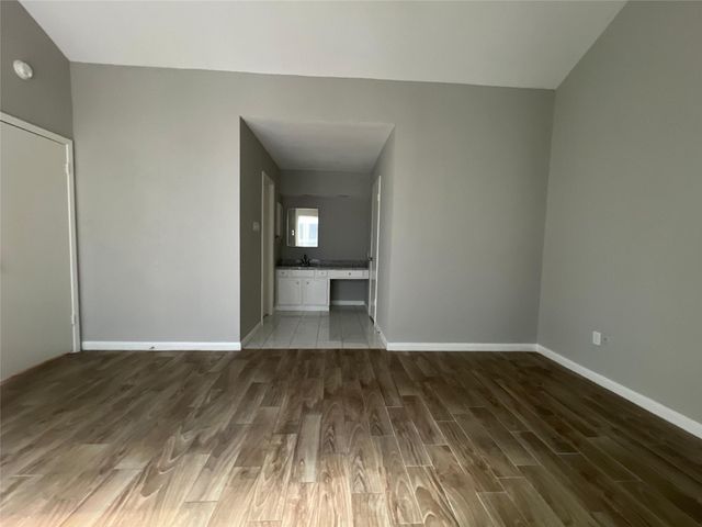 3807 Saratoga Drive, Houston, TX 77088