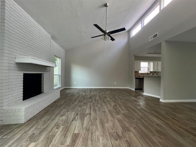 3807 Saratoga Drive, Houston, TX 77088