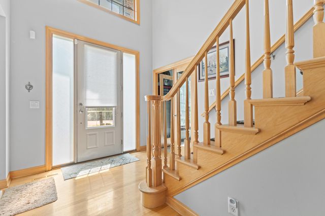 6921 Bluff Lane NW, Rochester, MN 55901