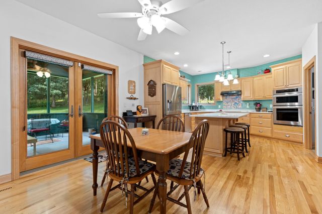6921 Bluff Lane NW, Rochester, MN 55901