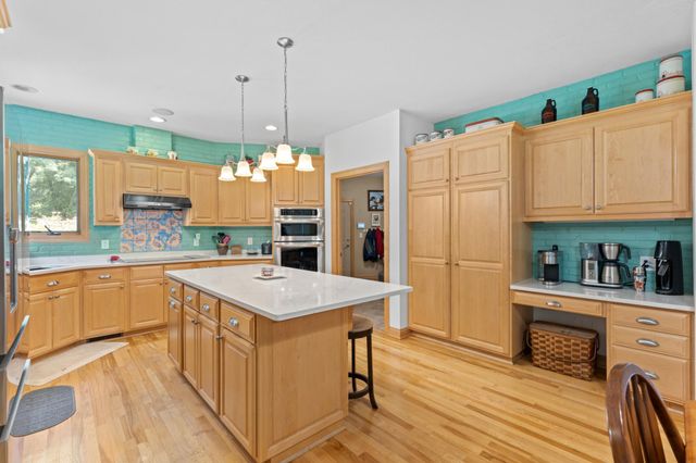 6921 Bluff Lane NW, Rochester, MN 55901
