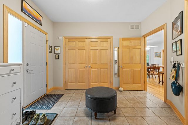 6921 Bluff Lane NW, Rochester, MN 55901