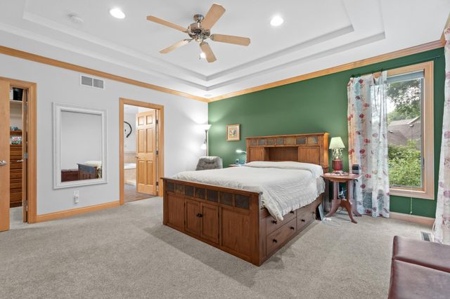 6921 Bluff Lane NW, Rochester, MN 55901