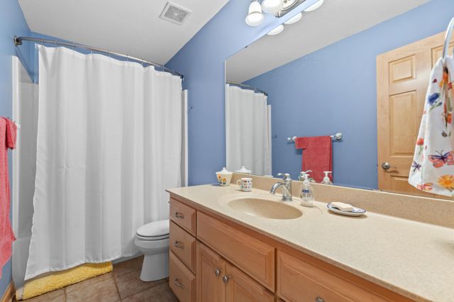 6921 Bluff Lane NW, Rochester, MN 55901