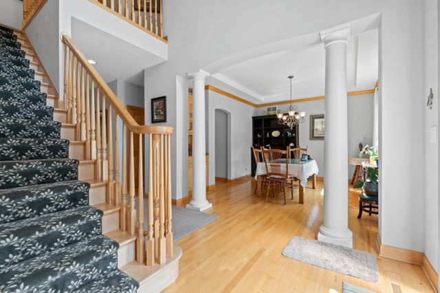 6921 Bluff Lane NW, Rochester, MN 55901