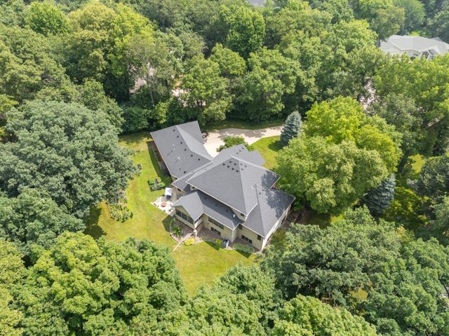 6921 Bluff Lane NW, Rochester, MN 55901