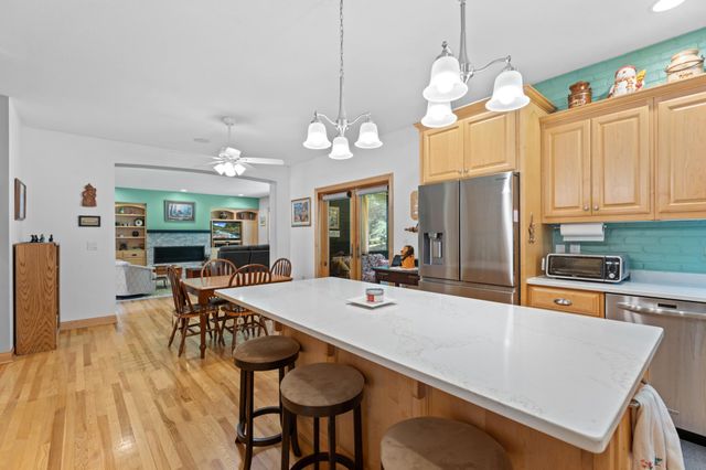 6921 Bluff Lane NW, Rochester, MN 55901
