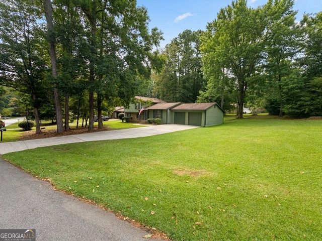 1 Logwood Lane, Newnan, GA 30265