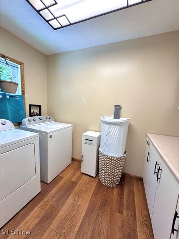 309 Donahey Avenue NE, New Philadelphia, OH 44663