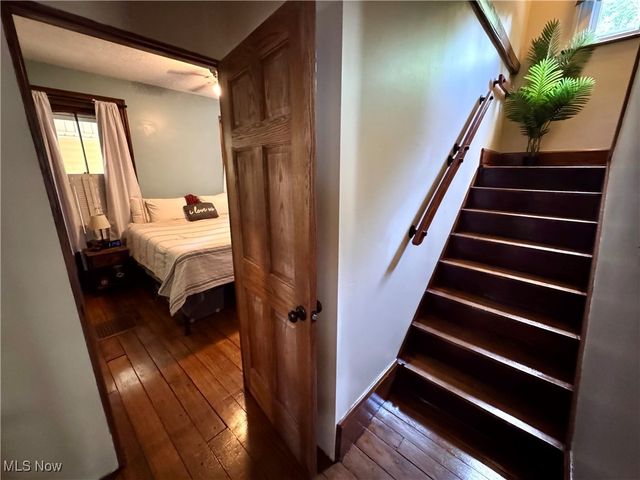 309 Donahey Avenue NE, New Philadelphia, OH 44663