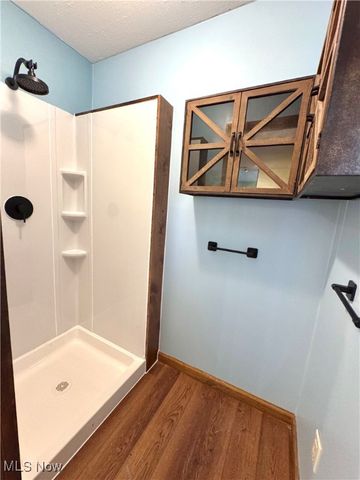 309 Donahey Avenue NE, New Philadelphia, OH 44663