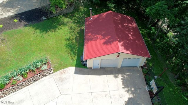 309 Donahey Avenue NE, New Philadelphia, OH 44663