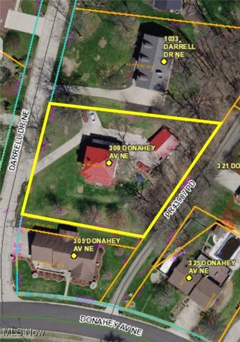 309 Donahey Avenue NE, New Philadelphia, OH 44663