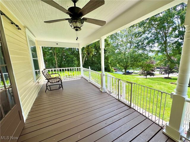 309 Donahey Avenue NE, New Philadelphia, OH 44663