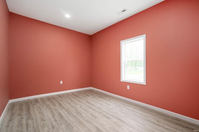 615 W Kickapoo Street, Hartford City, IN 47348