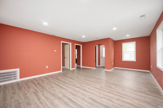 615 W Kickapoo Street, Hartford City, IN 47348