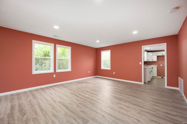 615 W Kickapoo Street, Hartford City, IN 47348