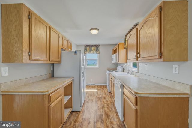 2032 CONICVILLE RD, Mount Jackson, VA 22842