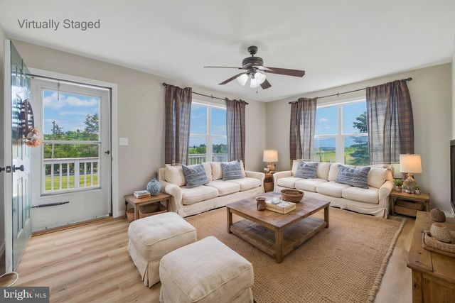 2032 CONICVILLE RD, Mount Jackson, VA 22842