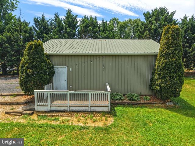 2032 CONICVILLE RD, Mount Jackson, VA 22842