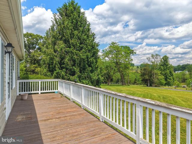 2032 CONICVILLE RD, Mount Jackson, VA 22842