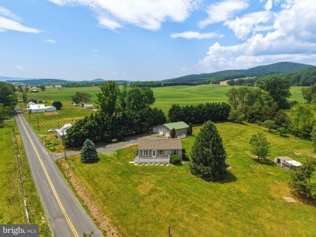 2032 CONICVILLE RD, Mount Jackson, VA 22842