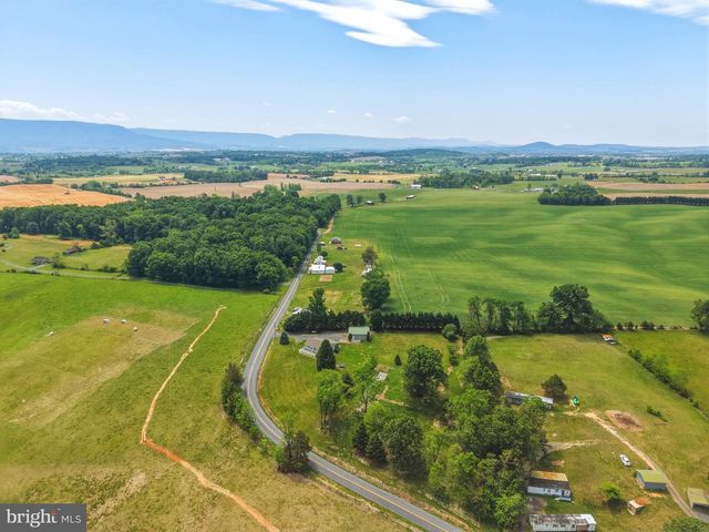 2032 CONICVILLE RD, Mount Jackson, VA 22842