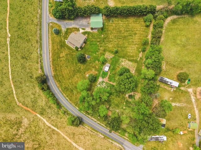2032 CONICVILLE RD, Mount Jackson, VA 22842