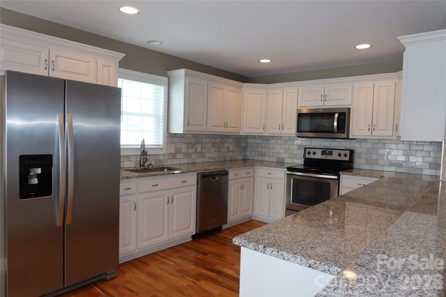 506 E Carpenter Street, Maiden, NC 28650